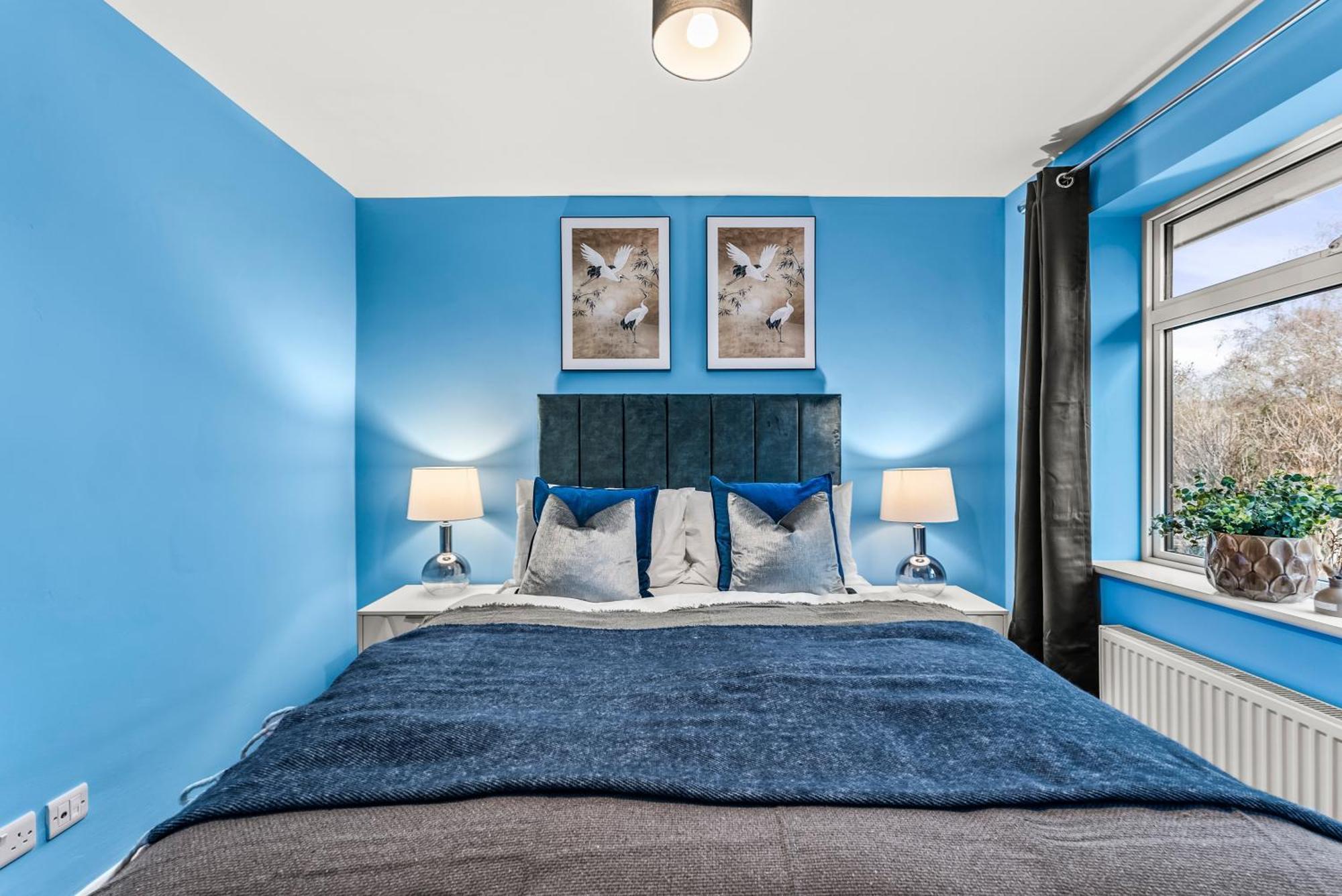 Elegant Retreat In Cheltenham - Garden & Parking Included Eksteriør billede