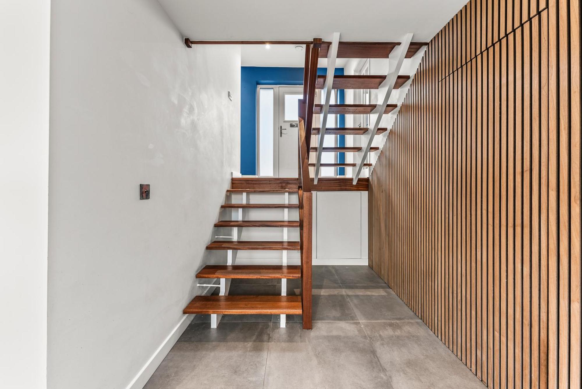 Elegant Retreat In Cheltenham - Garden & Parking Included Eksteriør billede