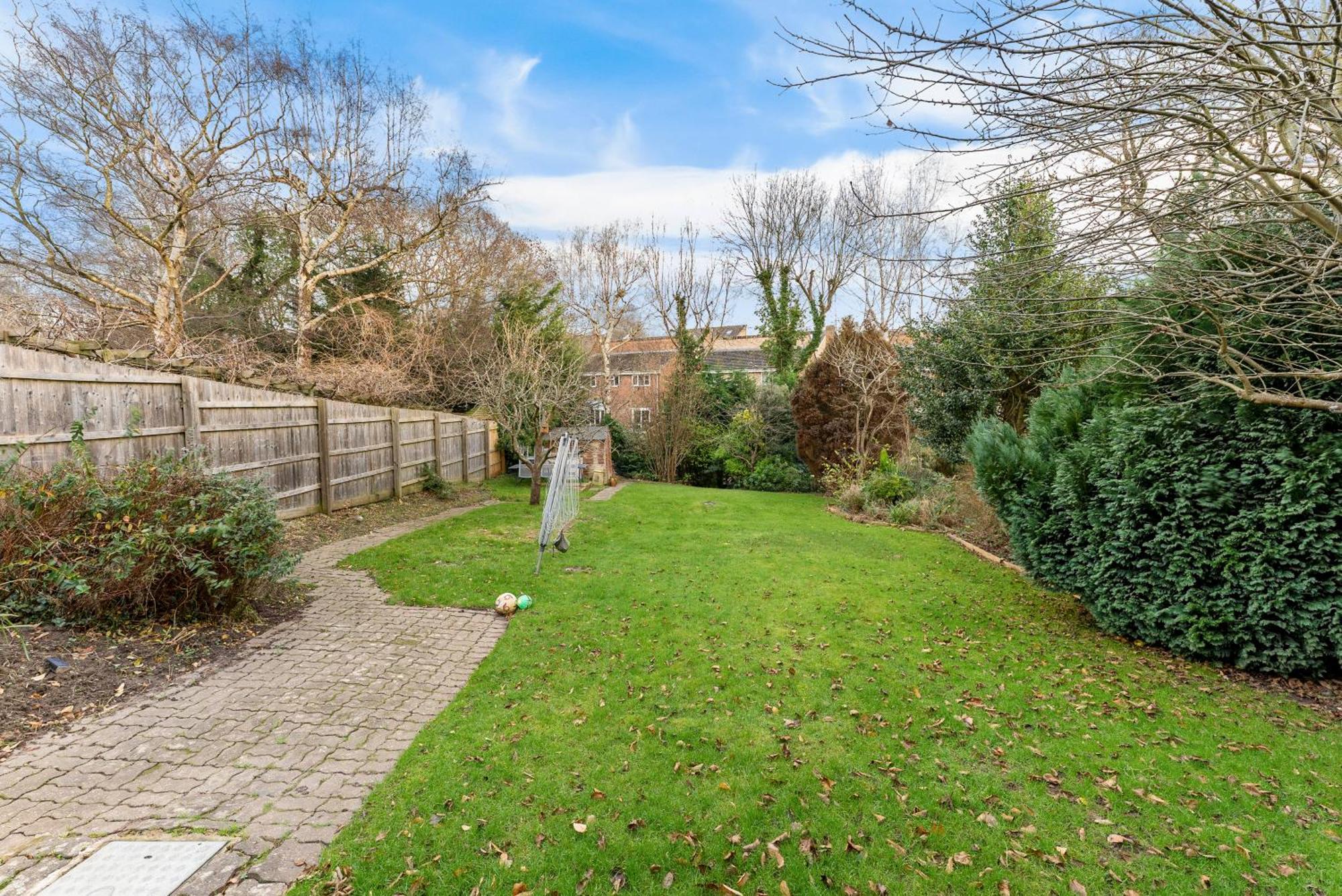 Elegant Retreat In Cheltenham - Garden & Parking Included Eksteriør billede